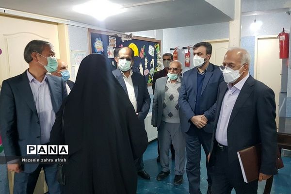 جلسه حل مشکلات اراضی مدارس درحال ساخت در رودهن