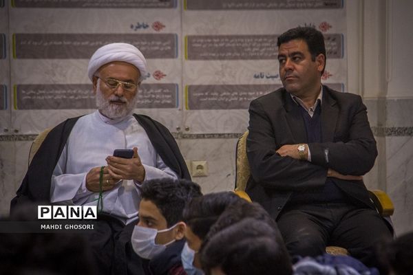 یادواره شهدا در دبیرستان شهدای فرهنگی پردیسان قم