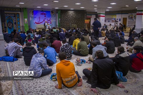 یادواره شهدا در دبیرستان شهدای فرهنگی پردیسان قم
