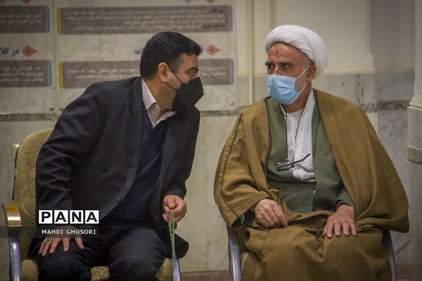 یادواره شهدا در دبیرستان شهدای فرهنگی پردیسان قم