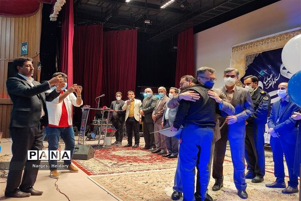 آیین تجلیل از مدافعان سلامت در شهرستان امیدیه