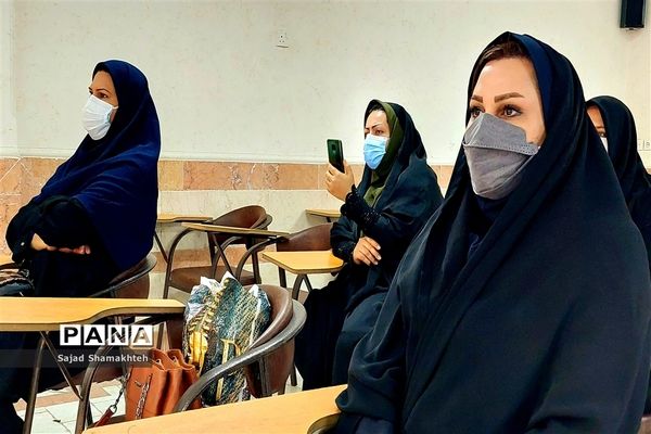 آیین تجلیل از پژوهشگران و فناوران برتر آموزش و پرورش ناحیه ۲ اهواز