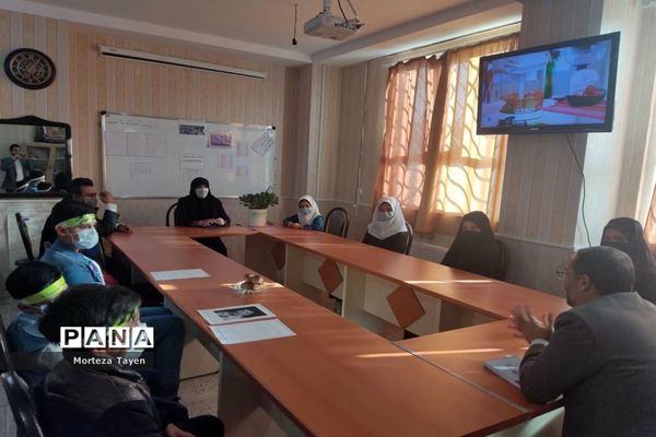 فعالیت‌های مدارس شهرستان ملارد در طرح لاله‌های روشن