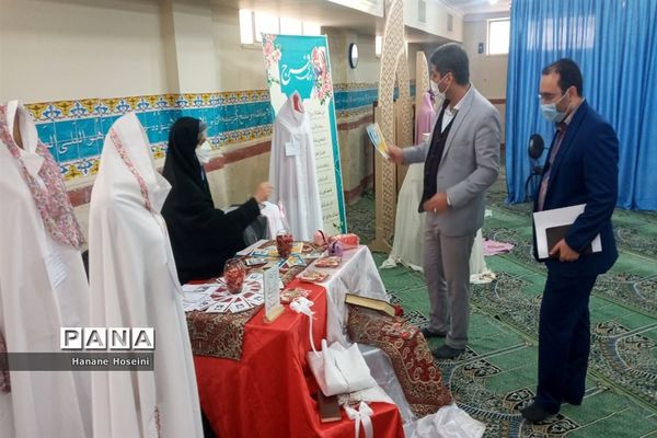 برپایی نمایشگاه چادر نماز و ملزومات جشن تکلیف در شهریار