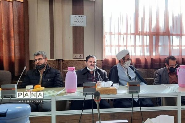 تقدیر از معاونان پرورشی ناحیه یک قم