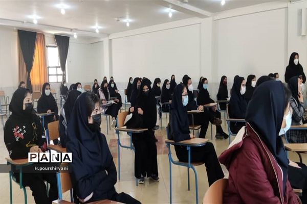 مراسم یادواره شهدا و طرح لاله‌های روشن