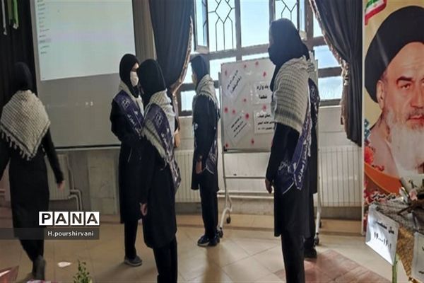 مراسم یادواره شهدا و طرح لاله‌های روشن