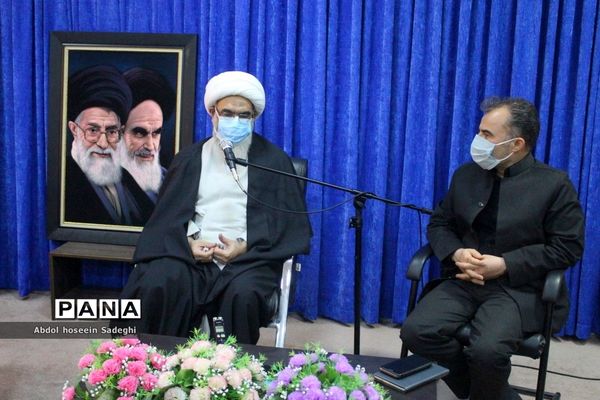 نشست مدیرکل قرآن، عترت و نماز وزارت آموزش و پرورش با نماینده ولی فقیه در استان و امام جمعه بوشهر