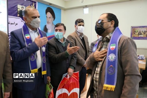 مراسم تجلیل از فعالان سازمان دانش‌آموزی خراسان رضوی(2)