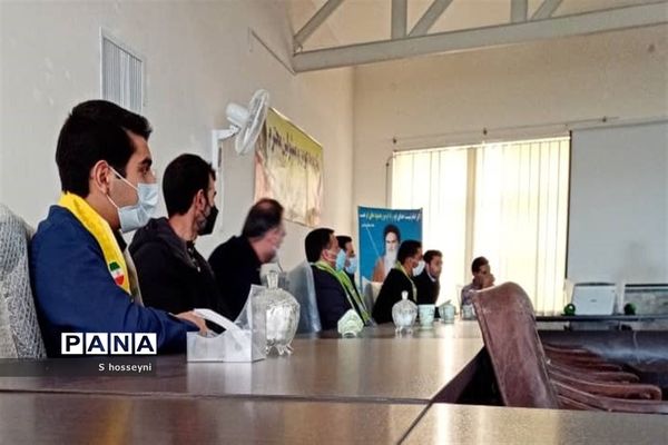 برگزاری جلسه هم‌اندیشی مربیان پیشتاز منطقه زواره