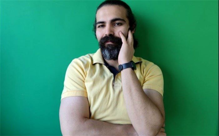 فرید عزیزی: شیوه کار سالن‌های دولتی تئاتر «سفارشی‌سالاری»است، نه شایسته‌سالاری