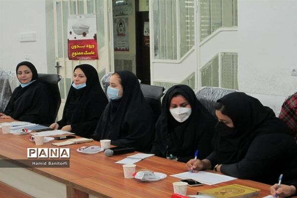 برگزاری مسابقه مشاعره دانش‌آموزی در حمیدیه