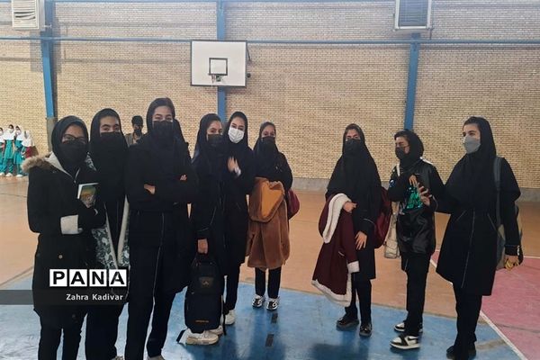 هفته پژوهش در مدارس آباده