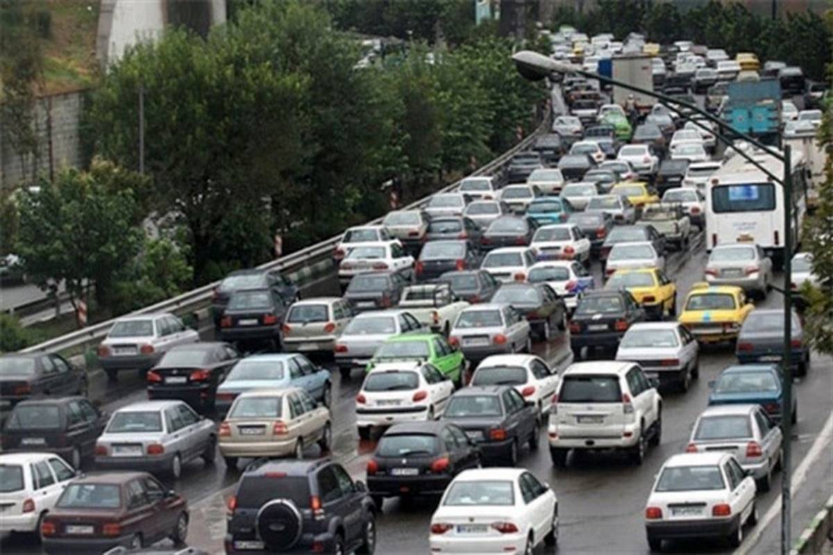 ترافیک سنگین صبحگاهی در معابر اصلی و بزرگراهی پایتخت