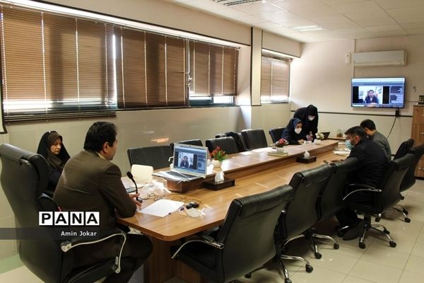 نشست هم‌اندیشی مسئولان سازمان دانش‌آموزی استان فارس
