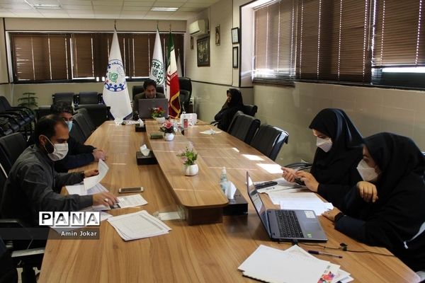 نشست هم‌اندیشی مسئولان سازمان دانش‌آموزی استان فارس