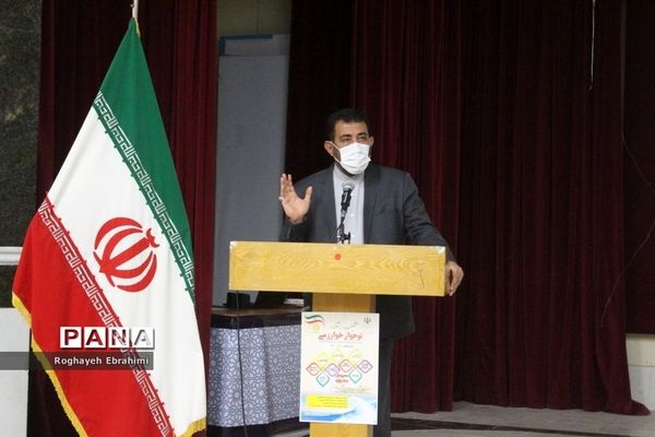 همایش استانی تجلیل از دانش‌آموزان و عوامل اجرایی جشنواره هفتم نوجوان خوارزمی در بوشهر