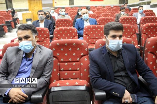 همایش استانی تجلیل از دانش‌آموزان و عوامل اجرایی جشنواره هفتم نوجوان خوارزمی در بوشهر