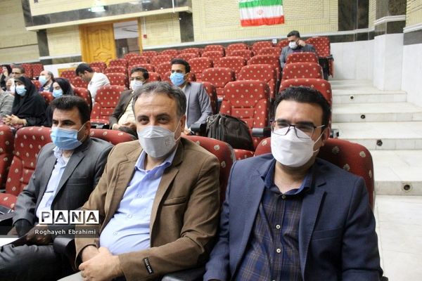همایش استانی تجلیل از دانش‌آموزان و عوامل اجرایی جشنواره هفتم نوجوان خوارزمی در بوشهر