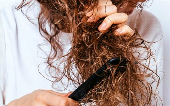 روش‌های خانگی برای درمان موی خشک و آسیب‌دیده
