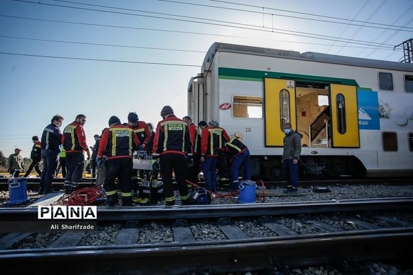 حادثه برخورد دو دستگاه قطار مترو کرج - تهران