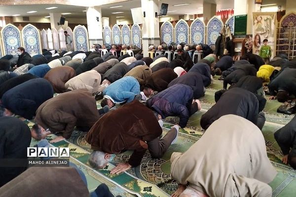 آیین نماز جمعه شهرستان پردیس در مسجد الغدیر