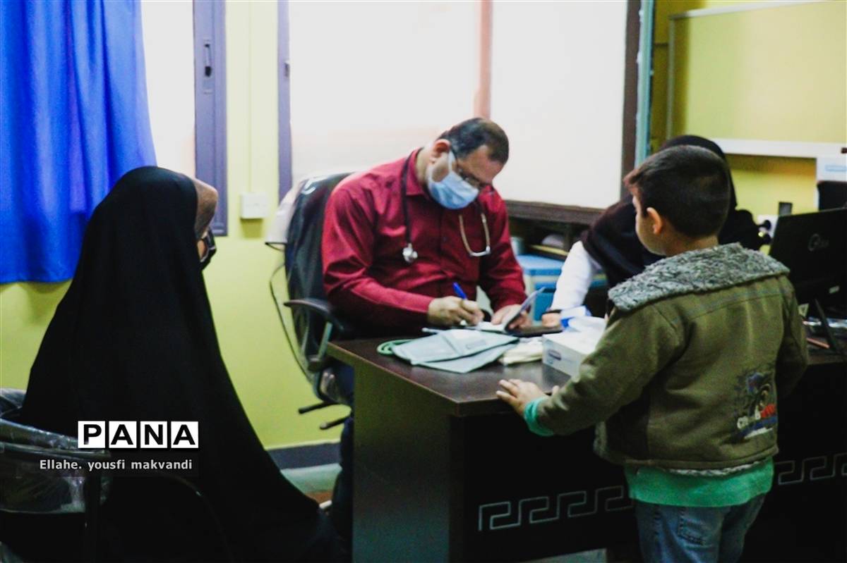 ویزیت رایگان بیماران در شهرستان امیدیه
