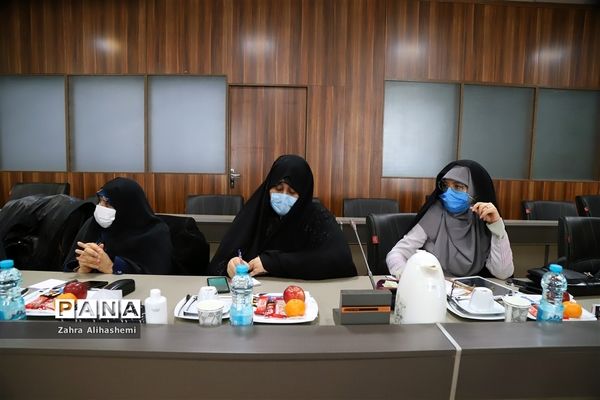 نشست معاونان پرورشی مناطق نوزده‌گانه شهر تهران