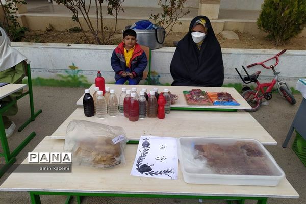 برنامه بوم دبستان نرجس خاتون رستاق از بخش‌های شهرستان داراب