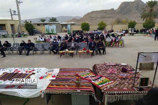 برنامه بوم دبستان نرجس خاتون رستاق از بخش‌های شهرستان داراب