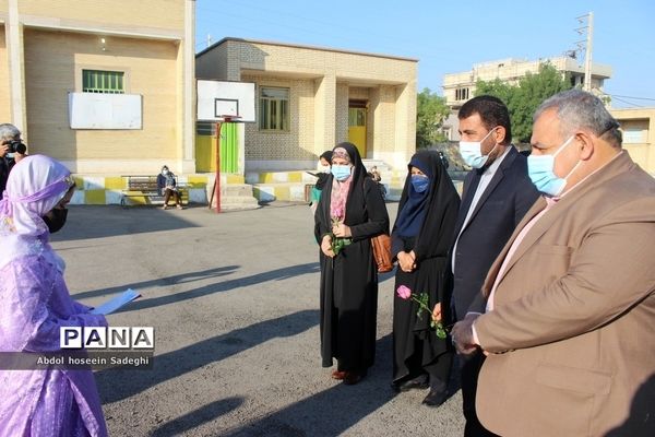 بازدید سرپرست مرکز امور بین‌الملل و مدارس خارج کشور وزارت آموزش و پرورش  از دبستان شهید حسن آیت محله تنگک بوشهر