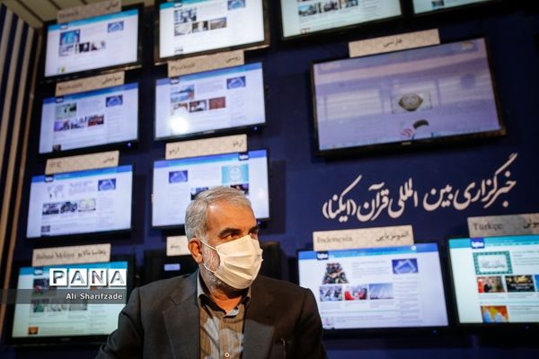 بازدید وزیر آموزش و پرورش از نمایشگاه دستاوردهای جهاد دانشگاهی
