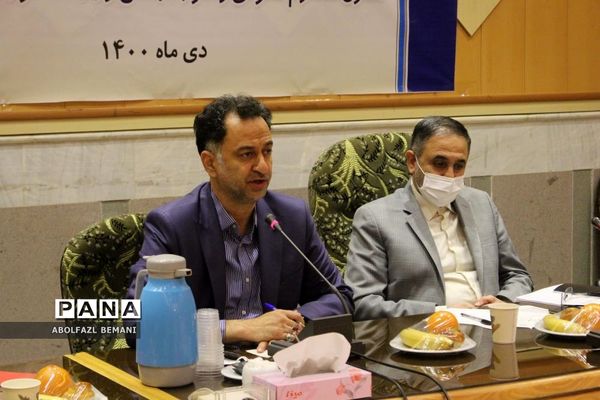 جلسه شورای معاونان آموزش و پرورش قم با حضور «قاسم احمدی لاشکی»