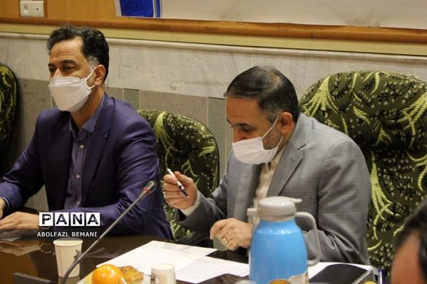 جلسه شورای معاونان آموزش و پرورش قم با حضور «قاسم احمدی لاشکی»