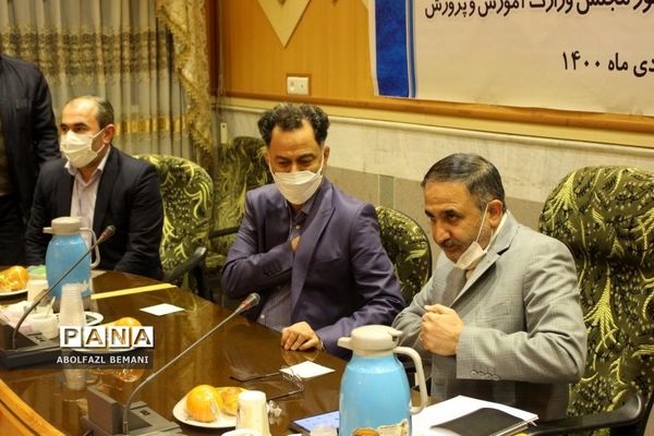 جلسه شورای معاونان آموزش و پرورش قم با حضور «قاسم احمدی لاشکی»