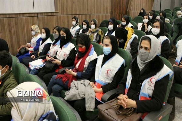 دوره آموزشی هلال احمر برای حوادث کوهستانی