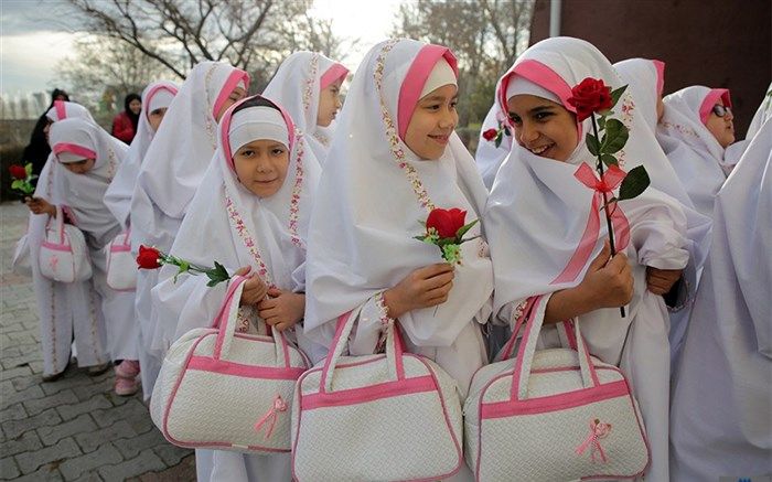 جشن تکلیف، خاطره به یادماندنی روزهای مدرسه