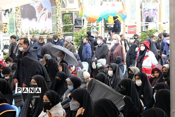 حضور تشکلات دانش‌آموزی در گلزار شهدا کرمان
