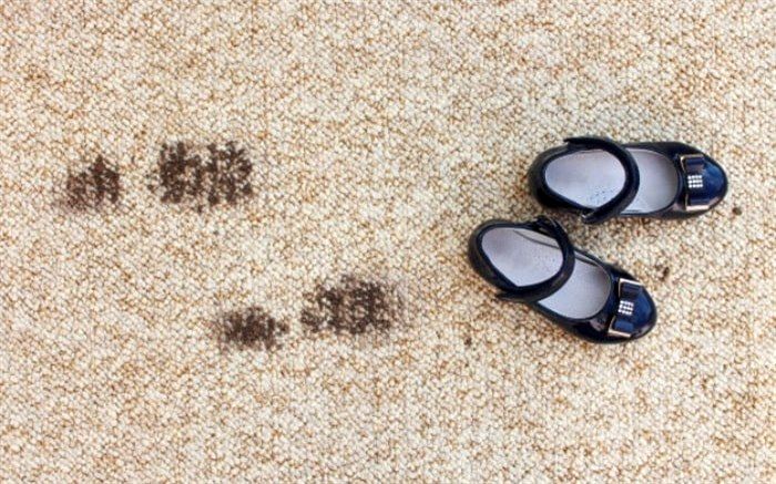 لکه‌های فرش را چگونه پاک کنیم؟