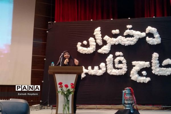 همایش دختران حاج قاسم در فرهنگسرای بعثت صفادشت