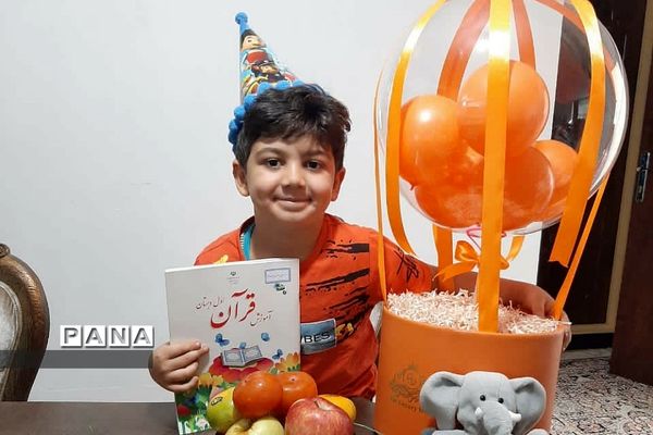 برگزاری جشن قرآن در مدارس ابتدایی آموزش و پرورش رودهن