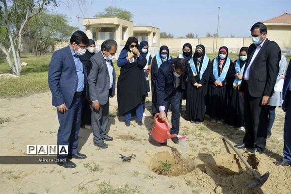 مراسم روز درختکاری در اردوگاه تربیتی امام خمینی (ره)  استان بوشهر چاهکوتا برگزار شد