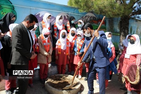 آیین جشن تولد زمین، مدرسه فرهنگیان شهر یاسوج