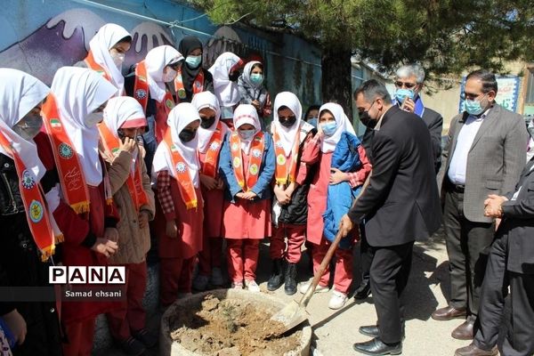 آیین جشن تولد زمین، مدرسه فرهنگیان شهر یاسوج