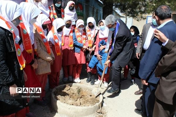 آیین جشن تولد زمین، مدرسه فرهنگیان شهر یاسوج