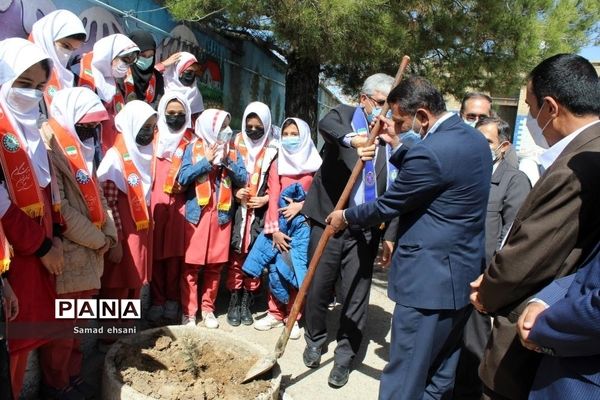 آیین جشن تولد زمین، مدرسه فرهنگیان شهر یاسوج