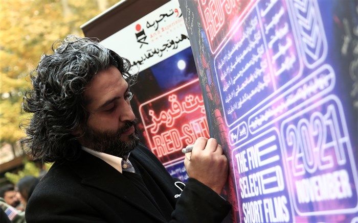 حسین کاکاوند: فیلم می‌سازیم که مخاطب خاص و محدود را تحت تاثیر قرار دهیم