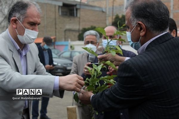 جشن تولد زمین در گلستان