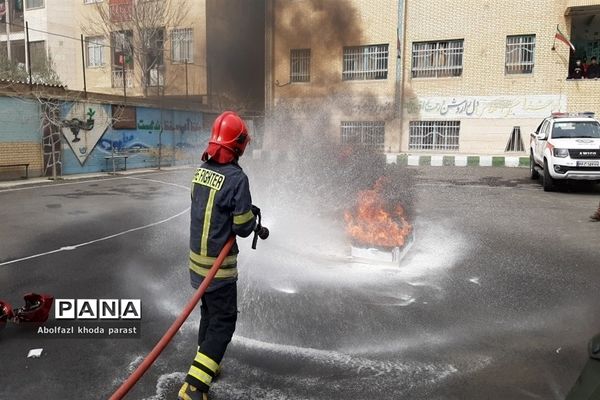 برگزاری برنامه ملی «برای هم شادیم» ویژه چهارشنبه آخر سال در رباط کریم