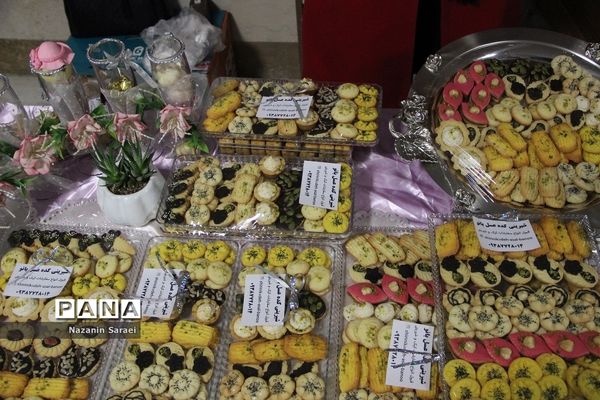نمایشگاه شیرینی، کیک، شکلات و دسرهای خانگی در اسلامشهر